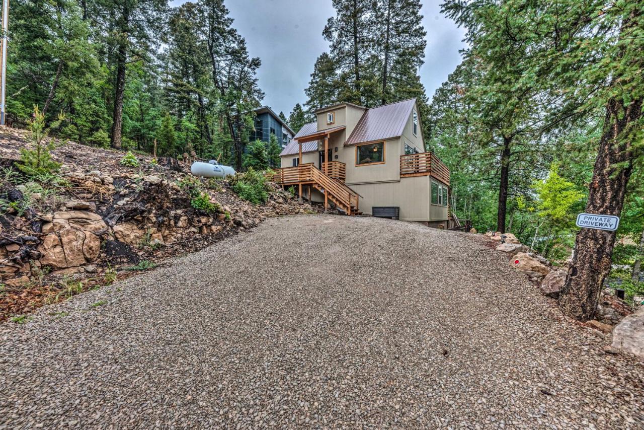 On The Rocks - A Modern Home With Decks And Views Клаудкрофт Екстериор снимка